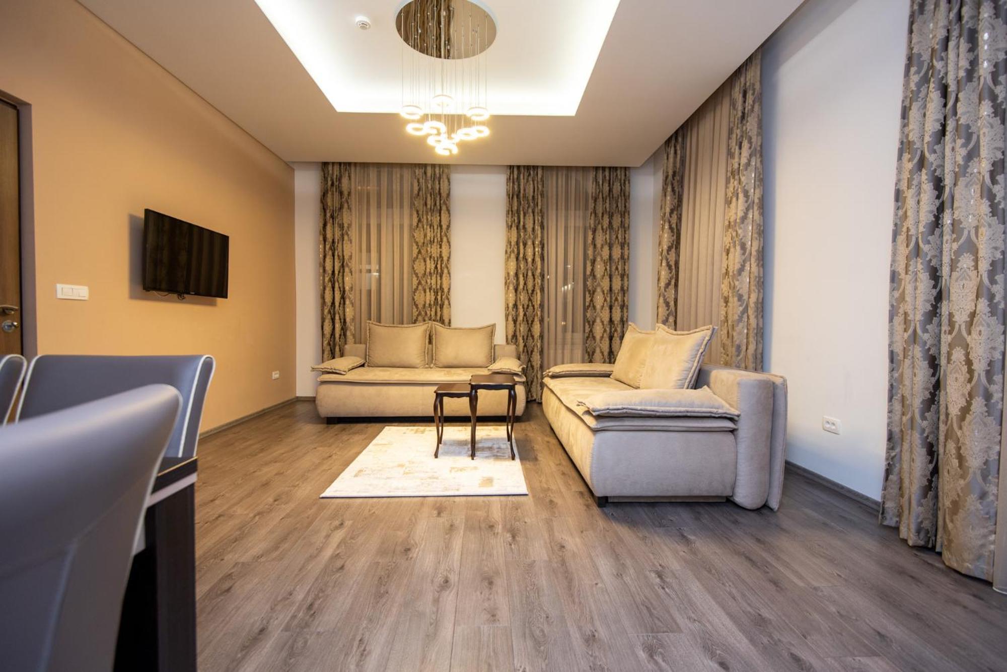 Main Street Suites Сараево Экстерьер фото