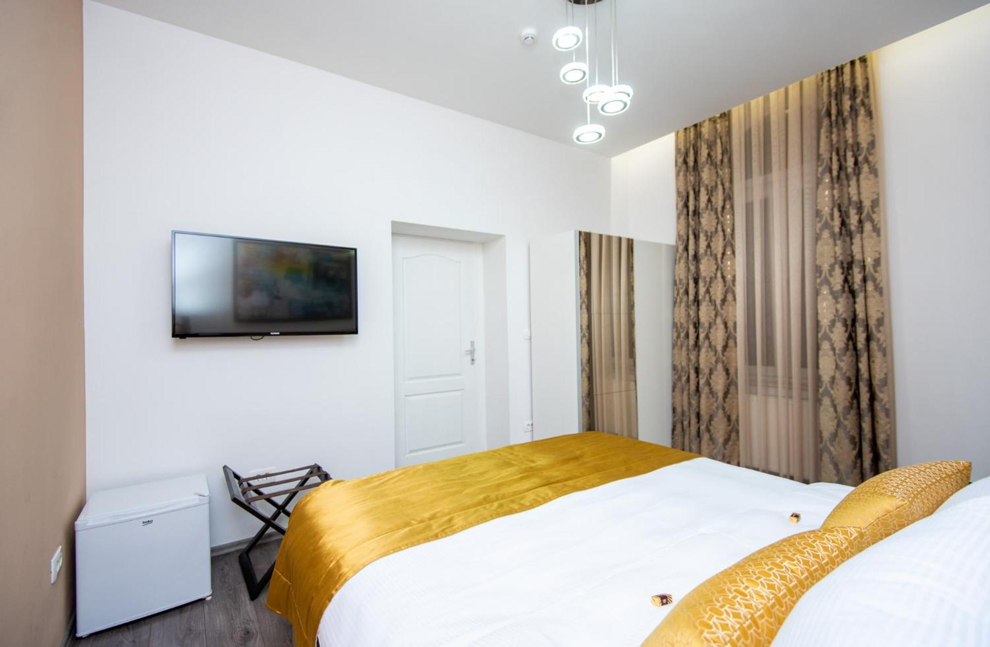 Main Street Suites Сараево Экстерьер фото